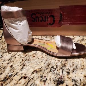 Circus by Sam Edelmad Jade Sandals